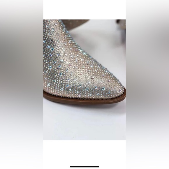 Woman Round Toe Zipper Rhinestone Boot - Picture 3 of 4